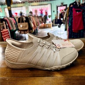 Skechers Women's Light Beige Sneakers